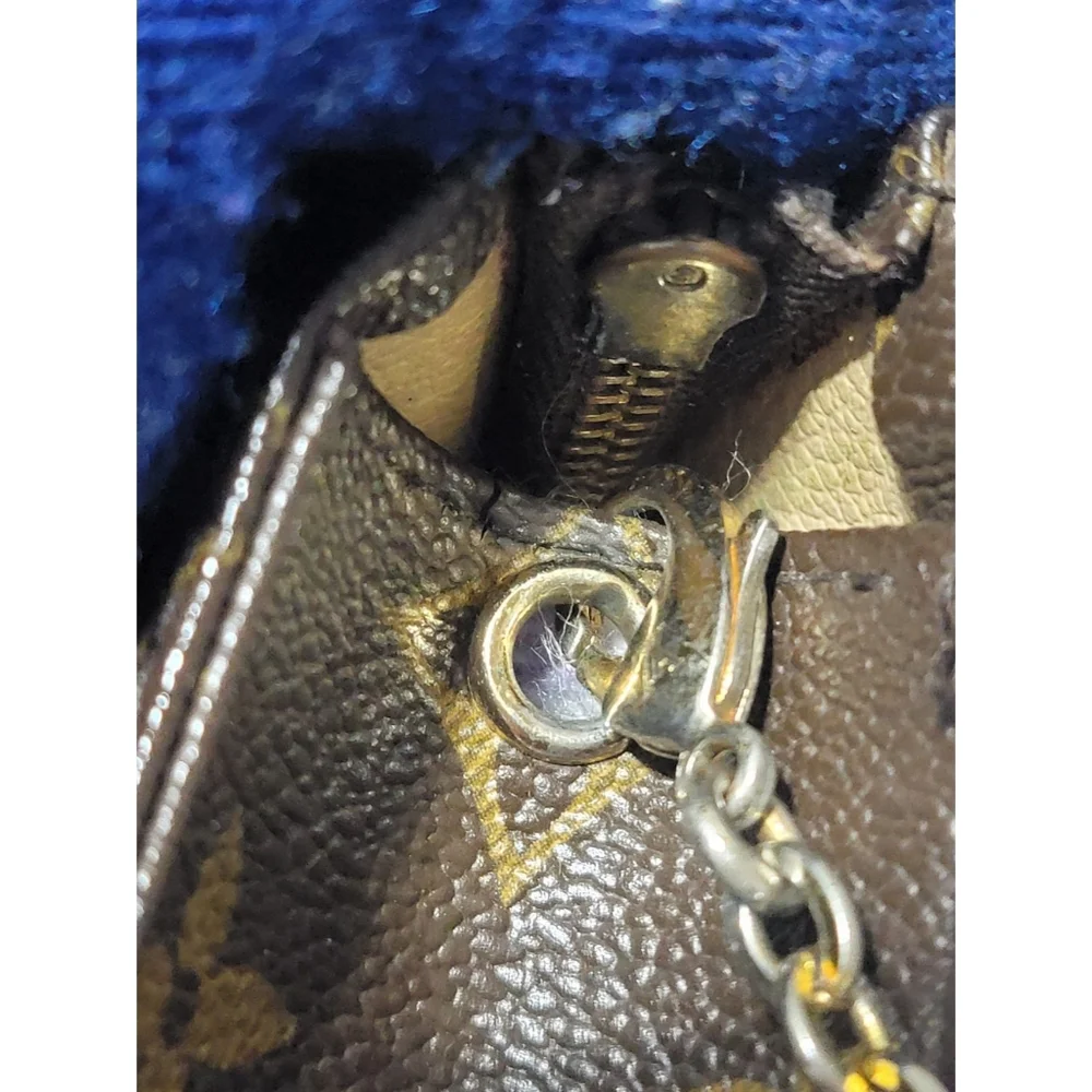 LOUIS VUITTON Monogram Toiletry Pouch 26 With Chain